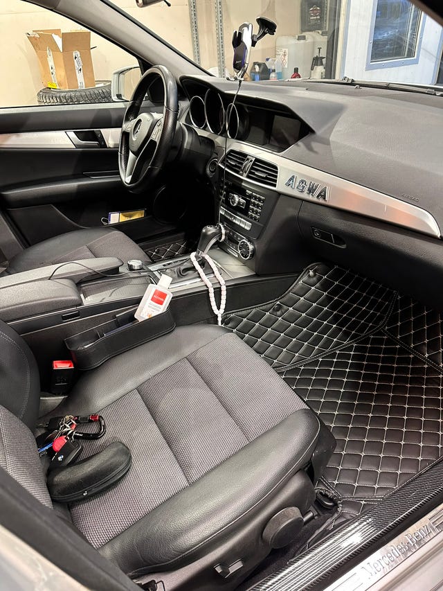 Mercedes-Benz C220 2012