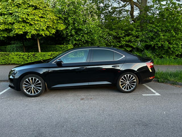 Skoda Superb 2017 – bild 3