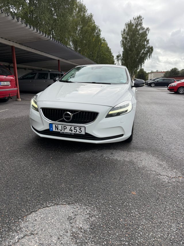 Volvo V40 2017