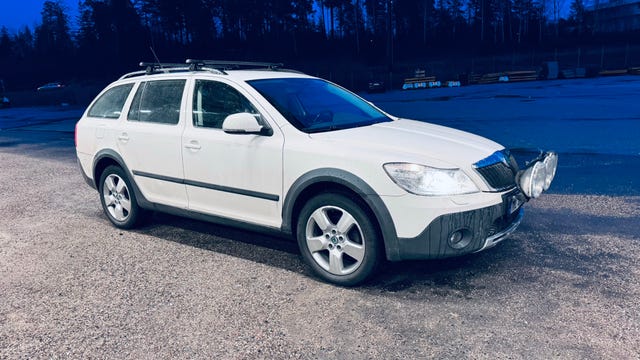 Skoda Octavia Scout 2013
