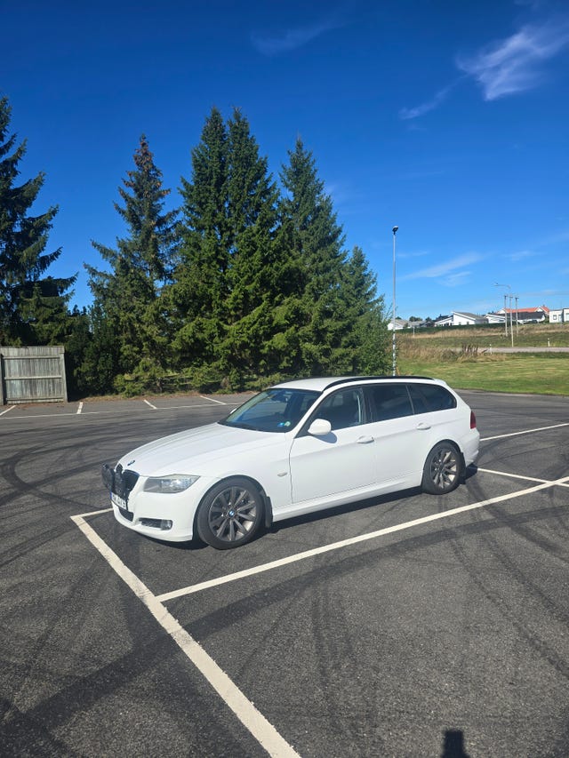 BMW 318d 2010
