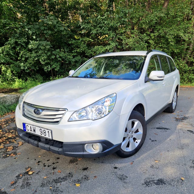 Subaru Outback 2011