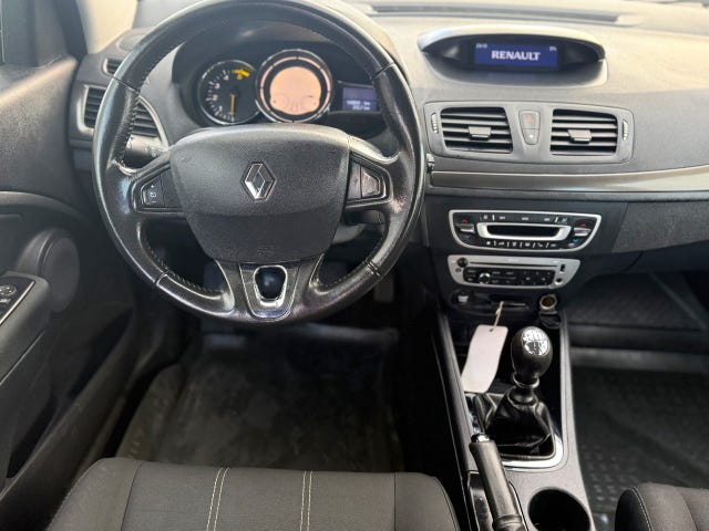 Renault Captur — bild 11 av 11