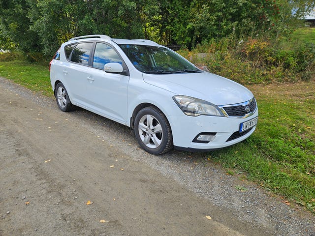 Kia Ceed 2012