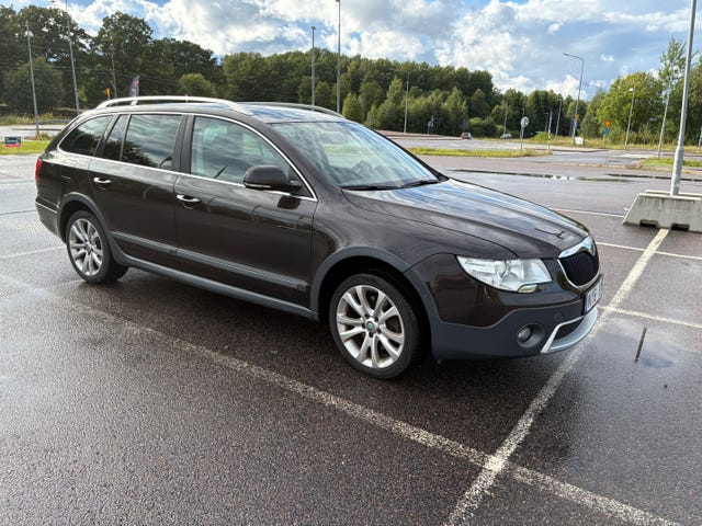 Skoda Superb 2013