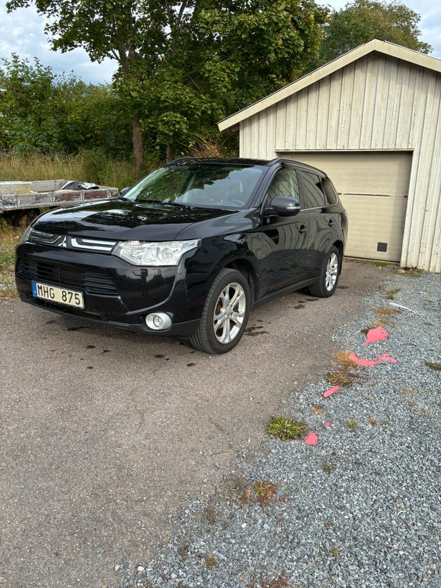 Mitsubishi Outlander 2013