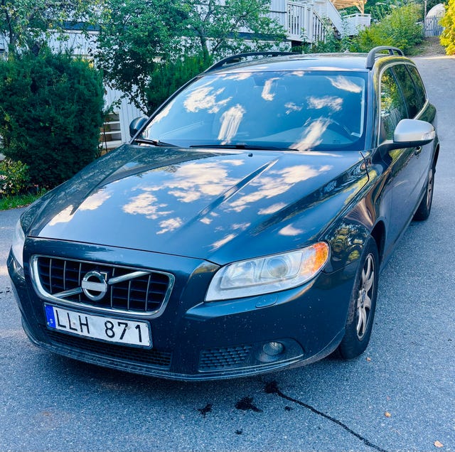 Volvo V70 2011