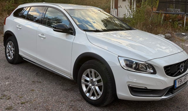 Volvo V60 Cross Country 2016