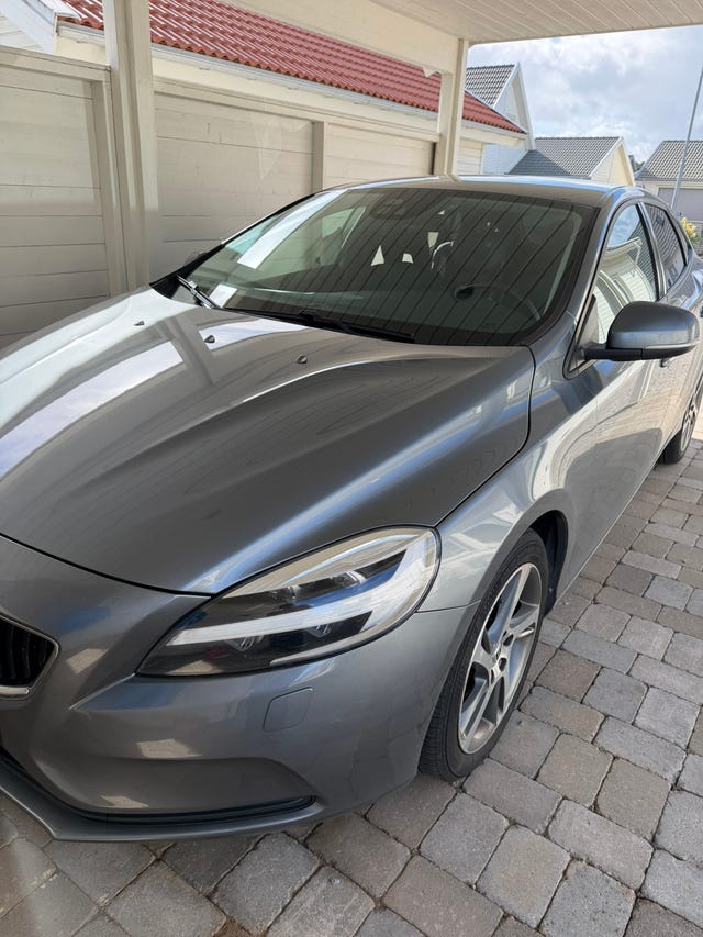 Volvo V40 2017 – bild 2