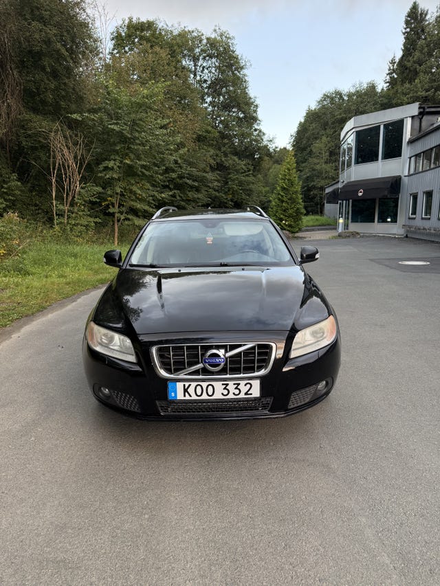 Volvo V70 2010