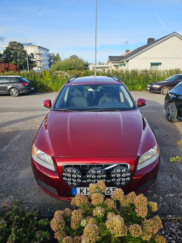 Volvo V70 2011