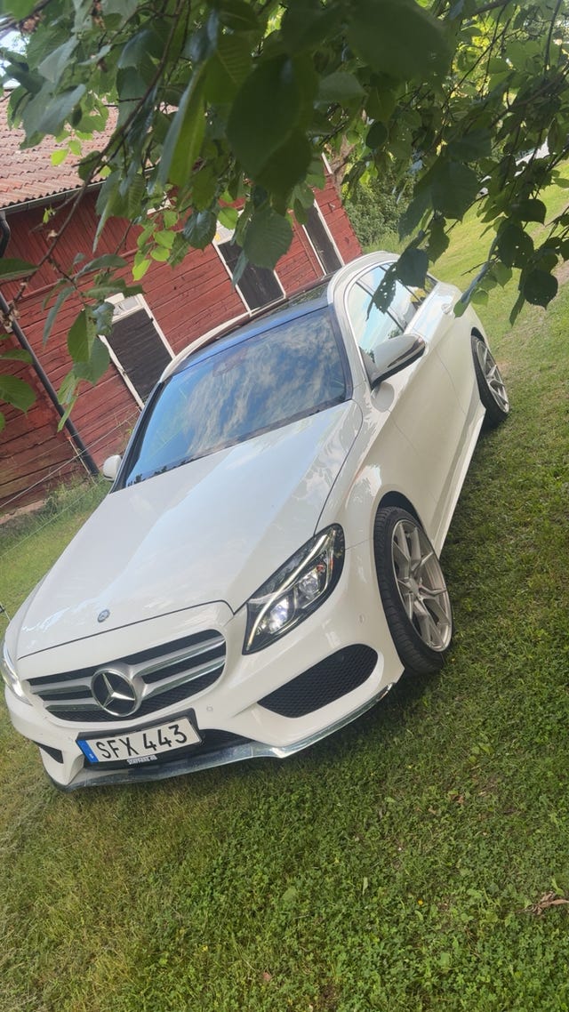 Mercedes-Benz C250 2015