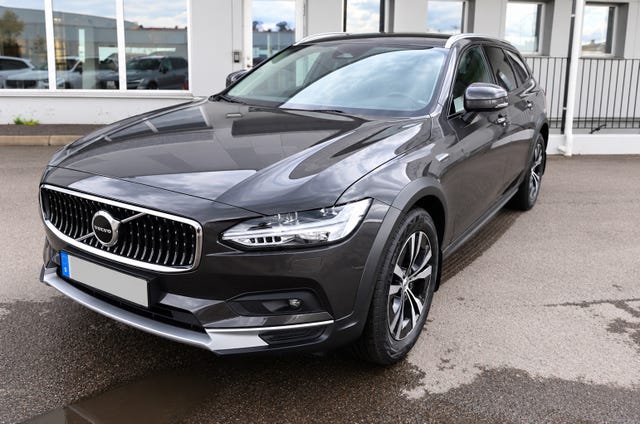 Volvo V90 Cross Country 2023