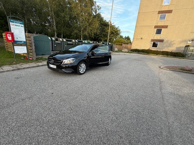Mercedes-Benz A180 2014