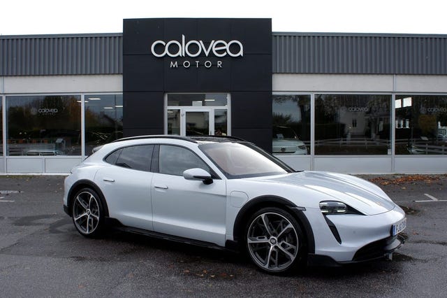 Porsche Taycan 4 2021