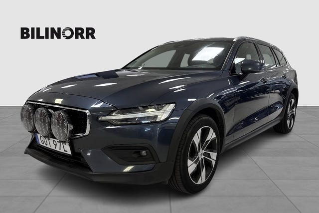 Volvo V60 Cross Country 2021