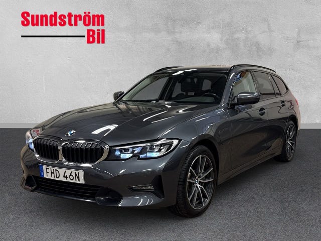 BMW 330e 2021