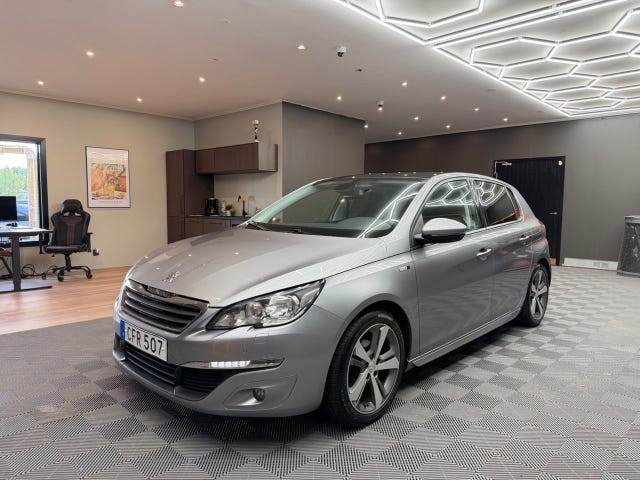 Peugeot 308 2016