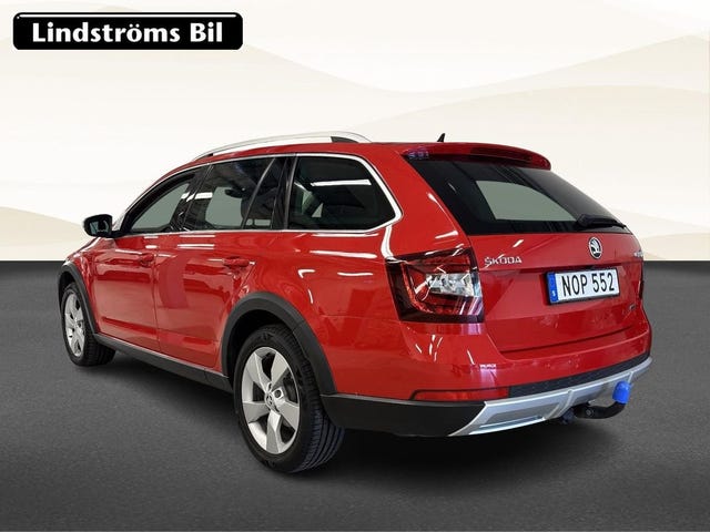 Skoda Octavia Scout 2018 – bild 4