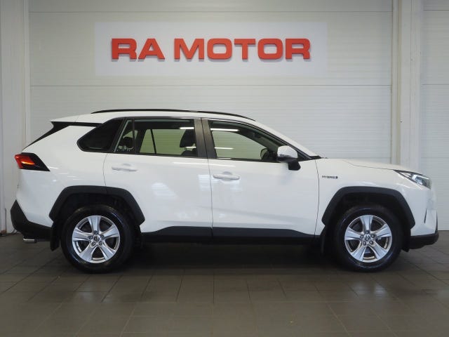 Toyota RAV4 2021 – bild 4