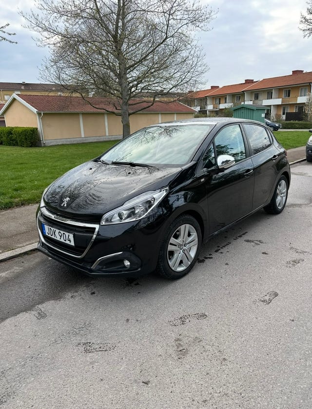 Peugeot 208 2016