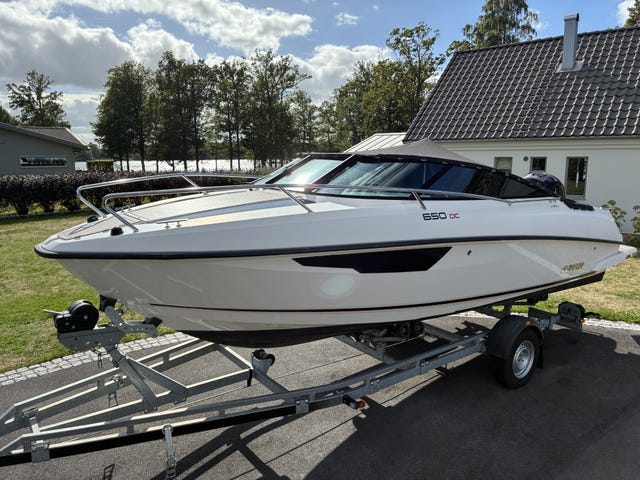 Flipper 650 DC med 150 hk Mercury i fint skick, endast 118 h