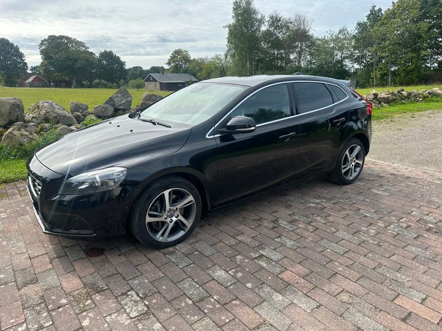 Volvo V40 2016