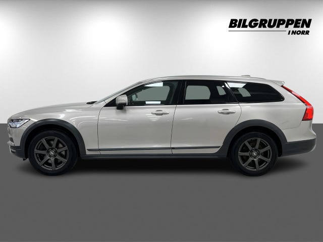Volvo V90 Cross Country 2018 – bild 4