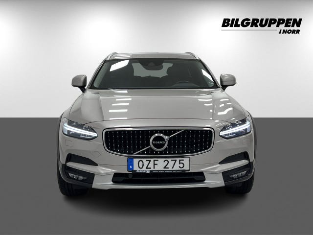 Volvo V90 Cross Country 2018 – bild 2