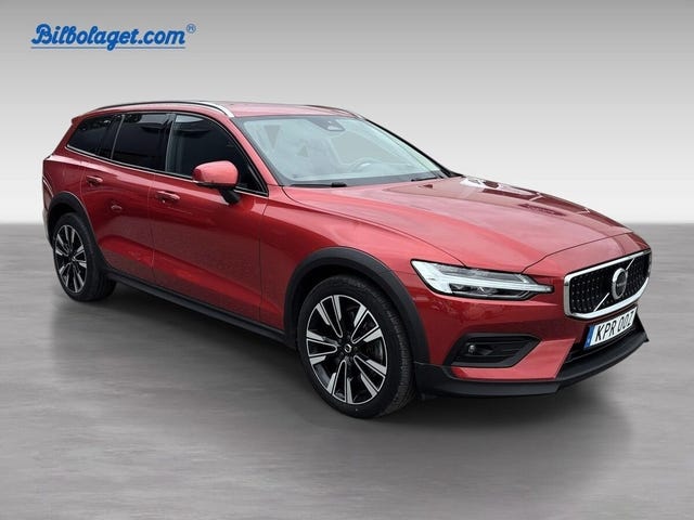 Volvo V60 Cross Country 2023