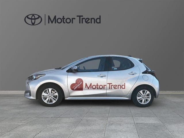 Toyota Yaris 2025 – bild 3