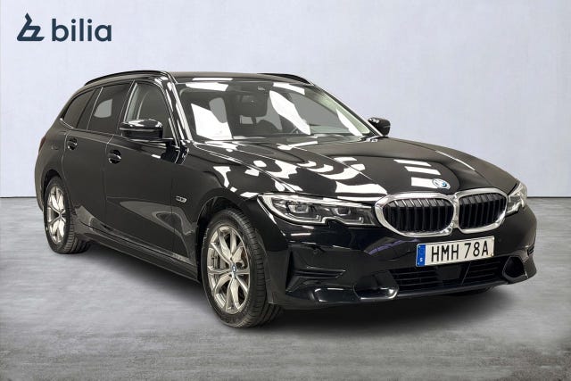BMW 330e 2022