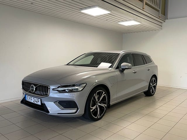 Volvo V60 2023