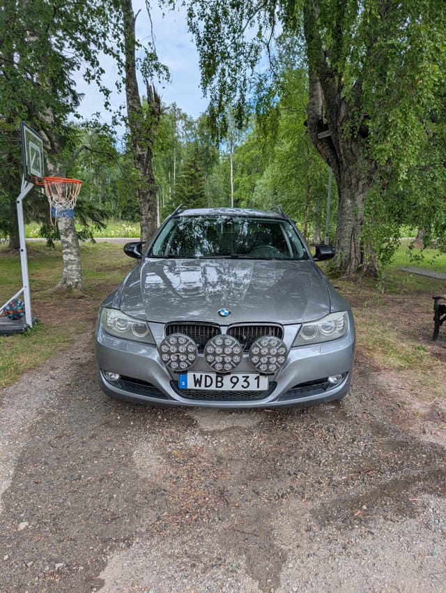 BMW 320d 2010