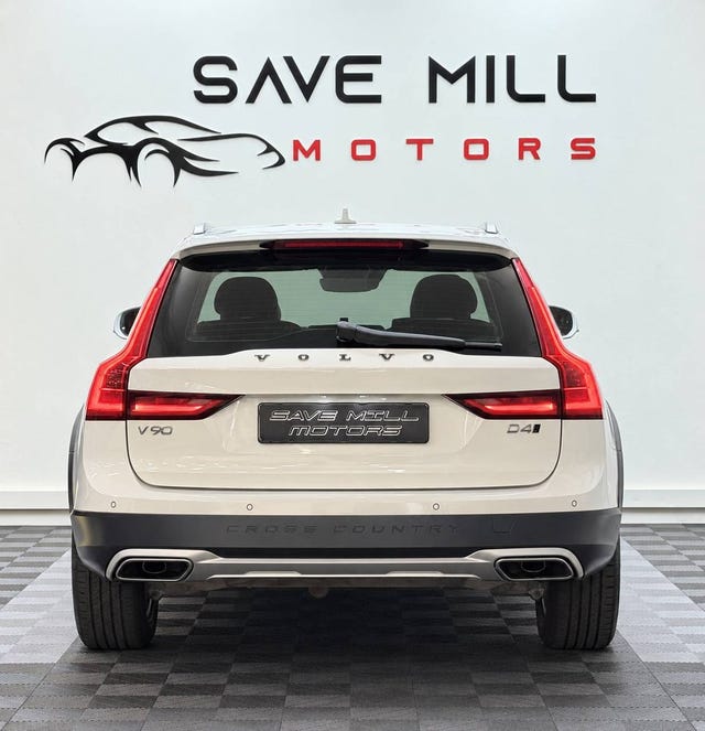 Volvo V90 Cross Country 2018 – bild 3