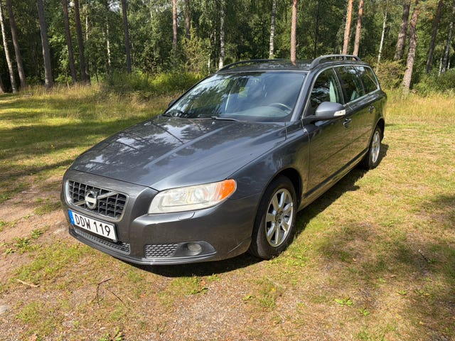 Volvo V70 2011