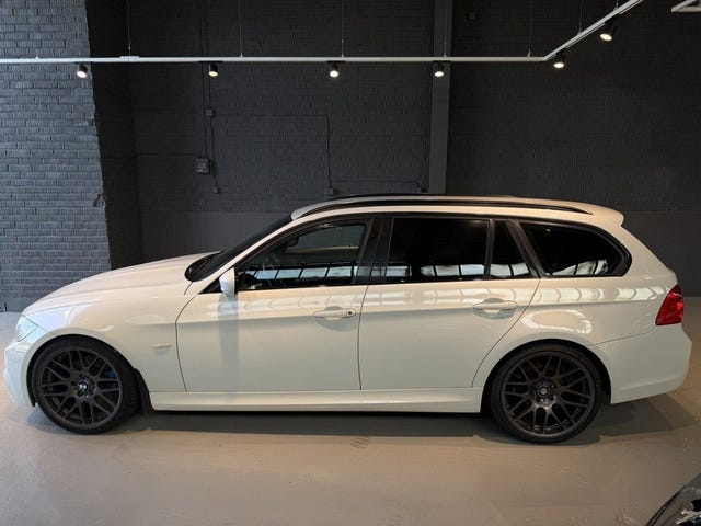 BMW 320d 2011