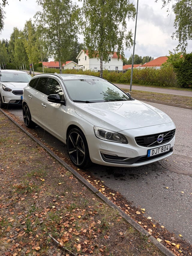 Volvo V60 2015