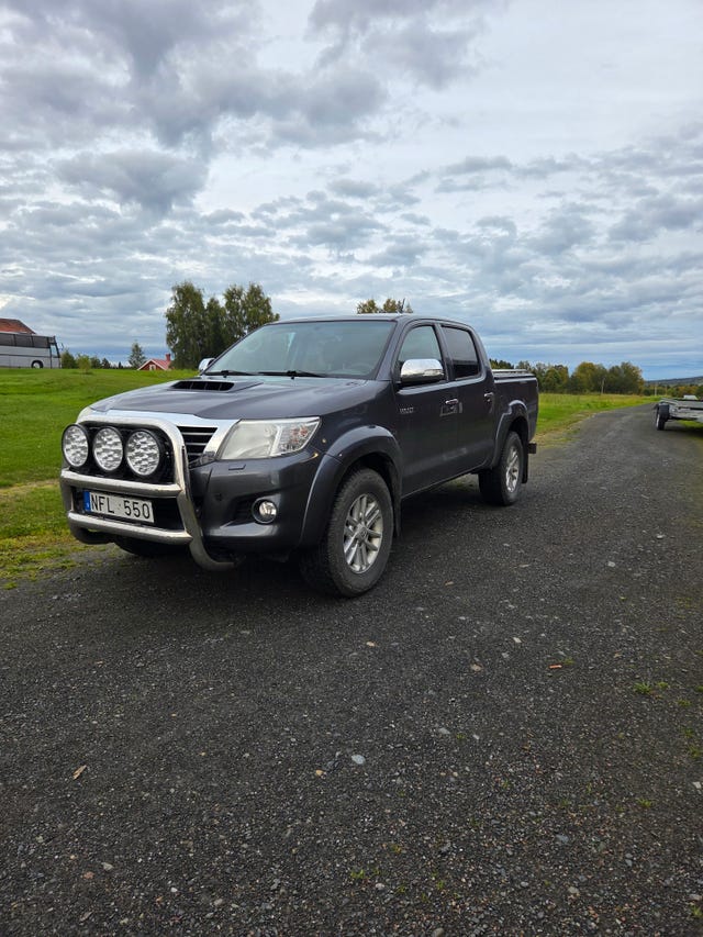 Toyota HiLux 2012