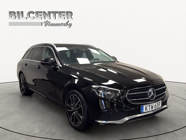Mercedes-Benz E300 2023