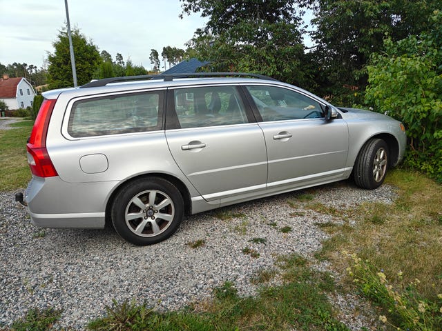 Volvo V70 2011