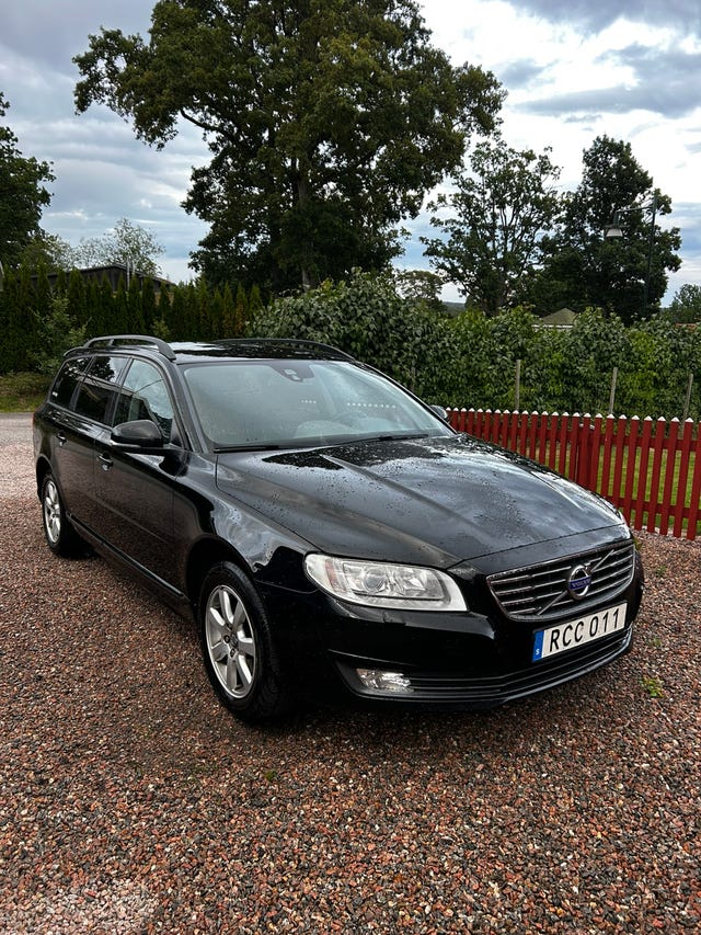 Volvo V70 2015