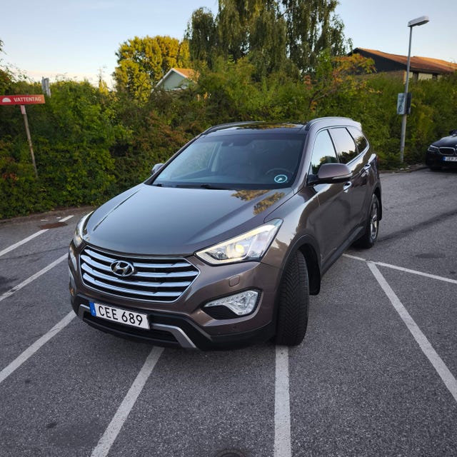 Hyundai Grand Santa Fe 2014