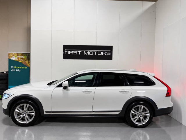 Volvo V90 Cross Country 2019 – bild 4
