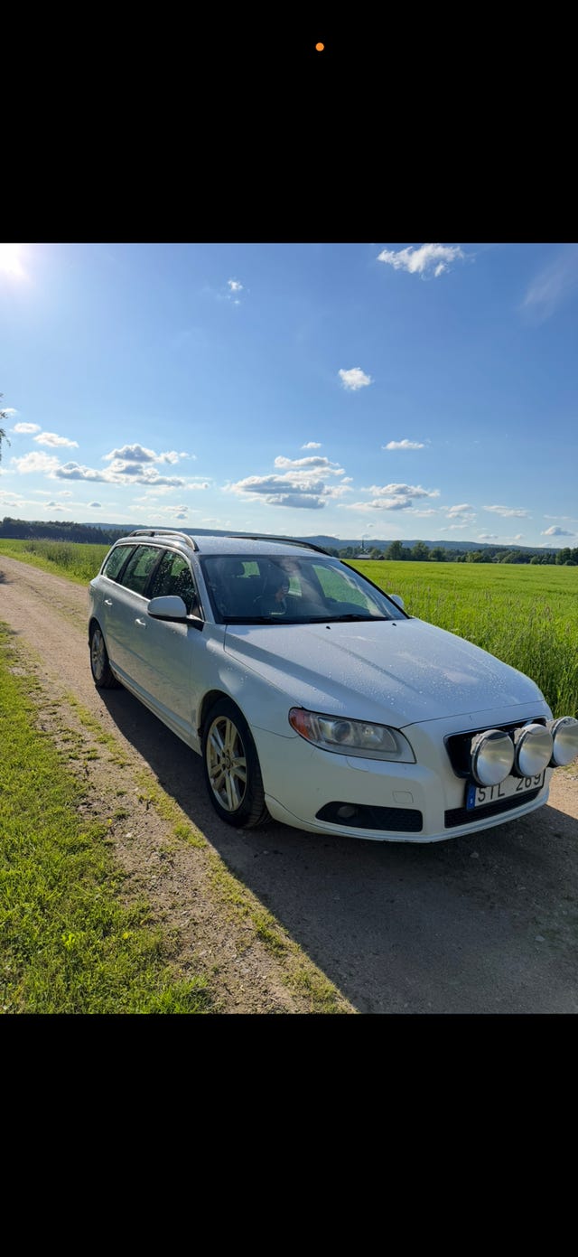 Volvo V70 2013