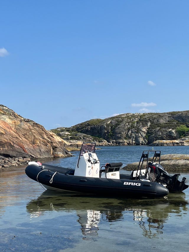 Brig 570p från 2015 med 90hk Evinrude E-TEC. Heavy Duty-tuber från 2020.