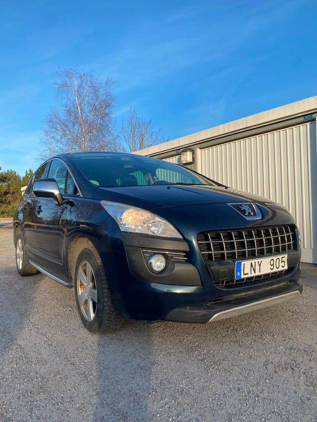 Peugeot 3008 2011