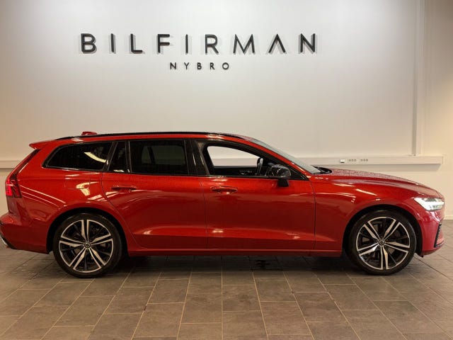 Volvo V60 2022