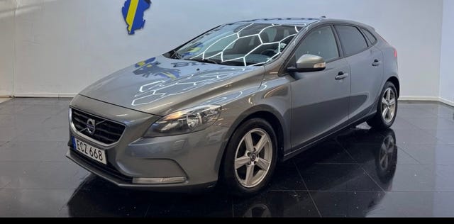 Volvo V40 2015