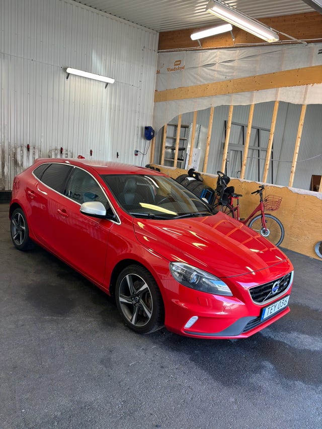 Volvo V40 2015